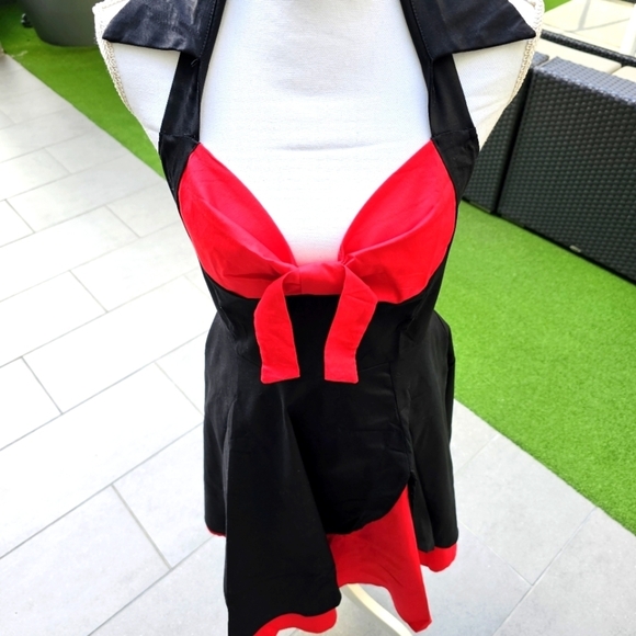 Pinup ✦ Fit & Flare Dress M ✦ Red Collar Bow Bust Open Back Stretch Retro NWT - Picture 6 of 17